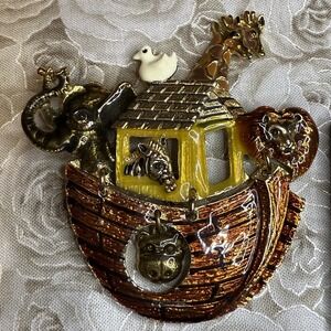 VTG Don Lin Brooch The Arc‎ Articulated Enamel Noah Dove Giraffe Zebra Hippo Pin